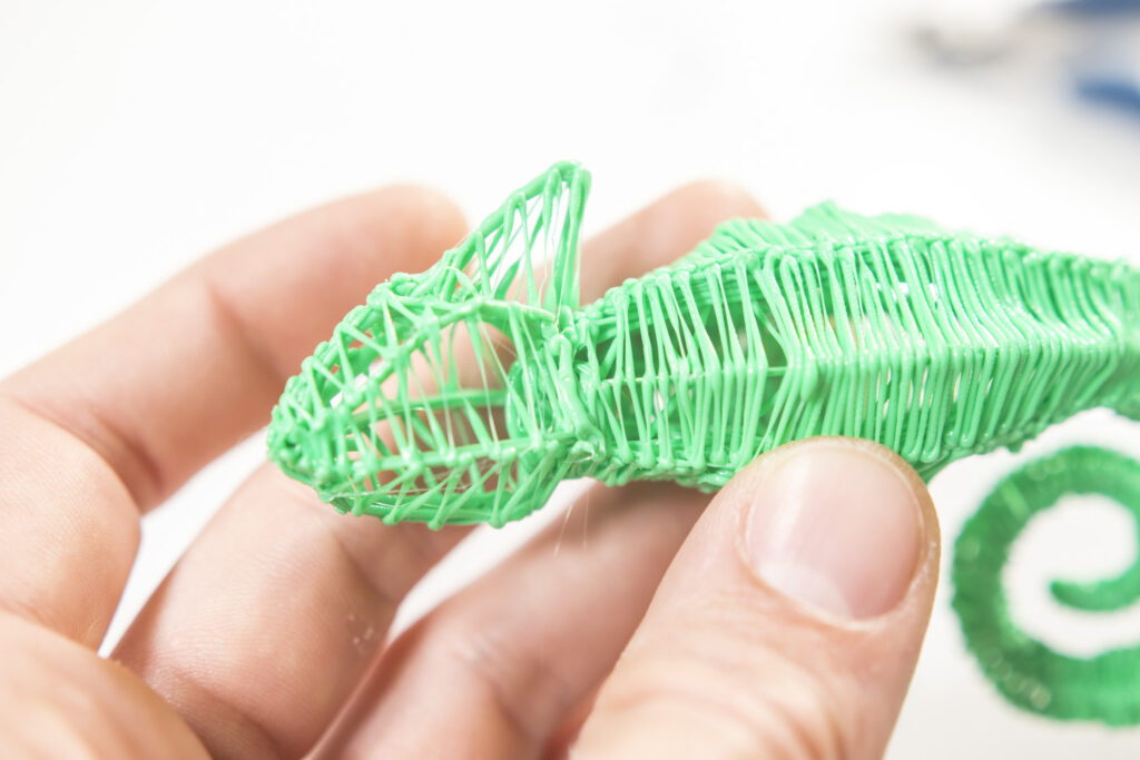 How to Make a 3D Pen Dragon - MYNT3D